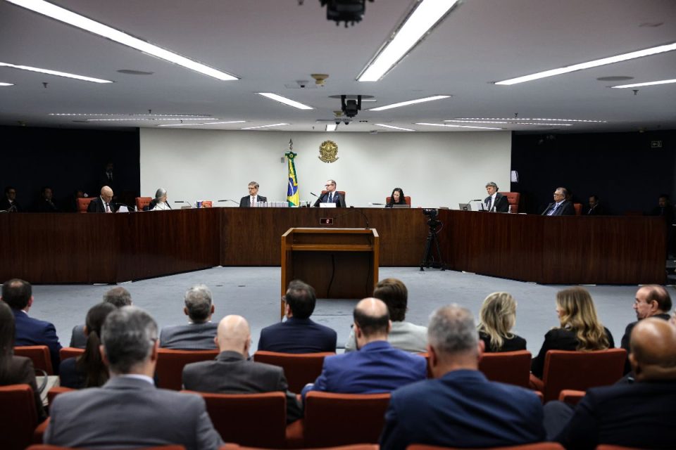 STF vota pela condenação de cinco réus da trama golpista