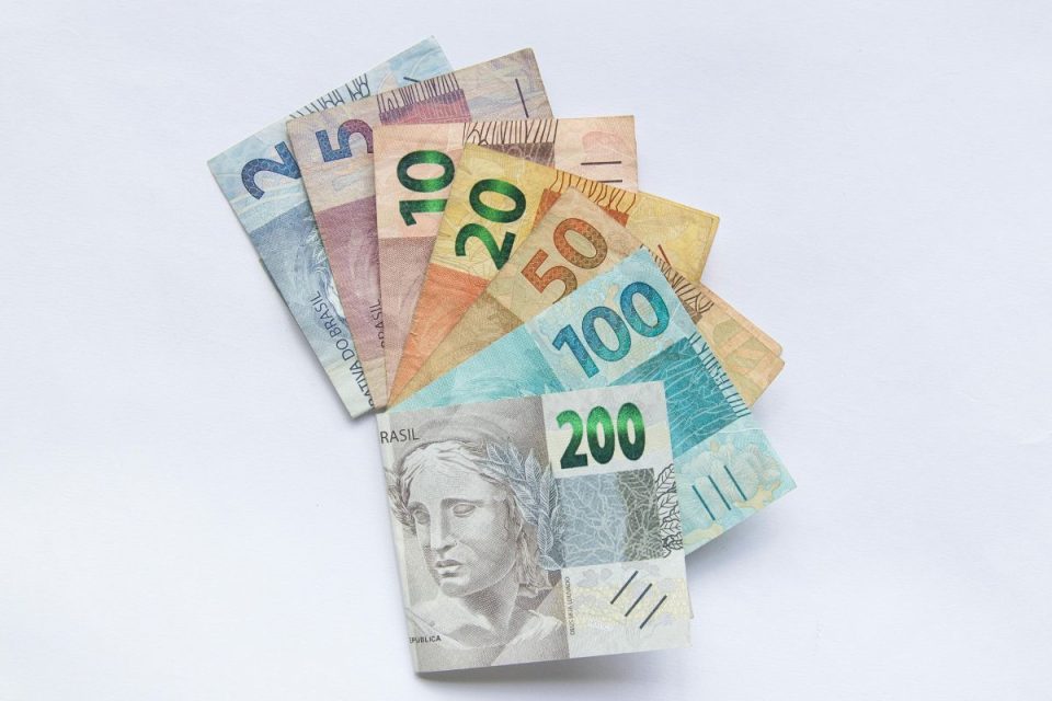 Arrecadação federal alcança R$ 2,89 trilhões em 2025 e estabelece novo recorde