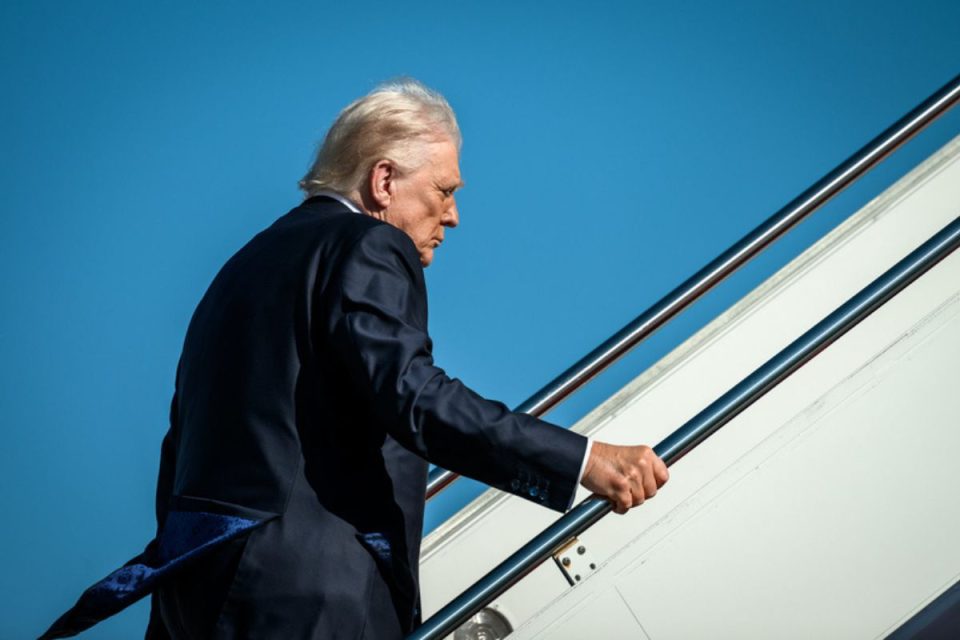 Trump declara espaço aéreo venezuelano “fechado”