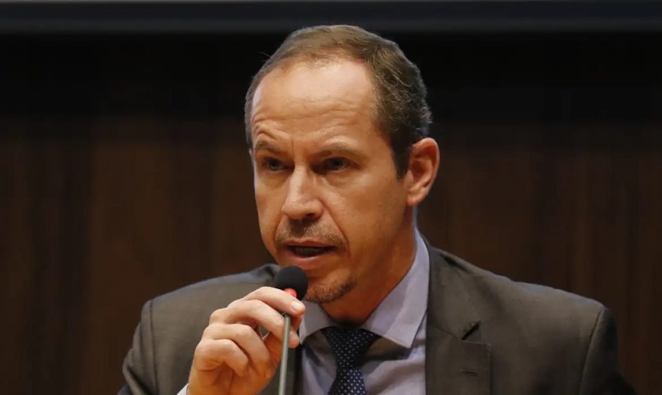 Cappelli aponta “caos absoluto” na saúde do DF e define pautas