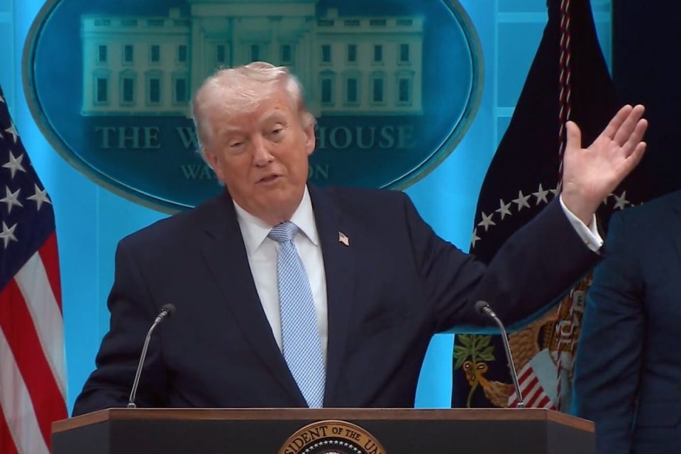 Trump registra queda de popularidade entre os eleitores americanos