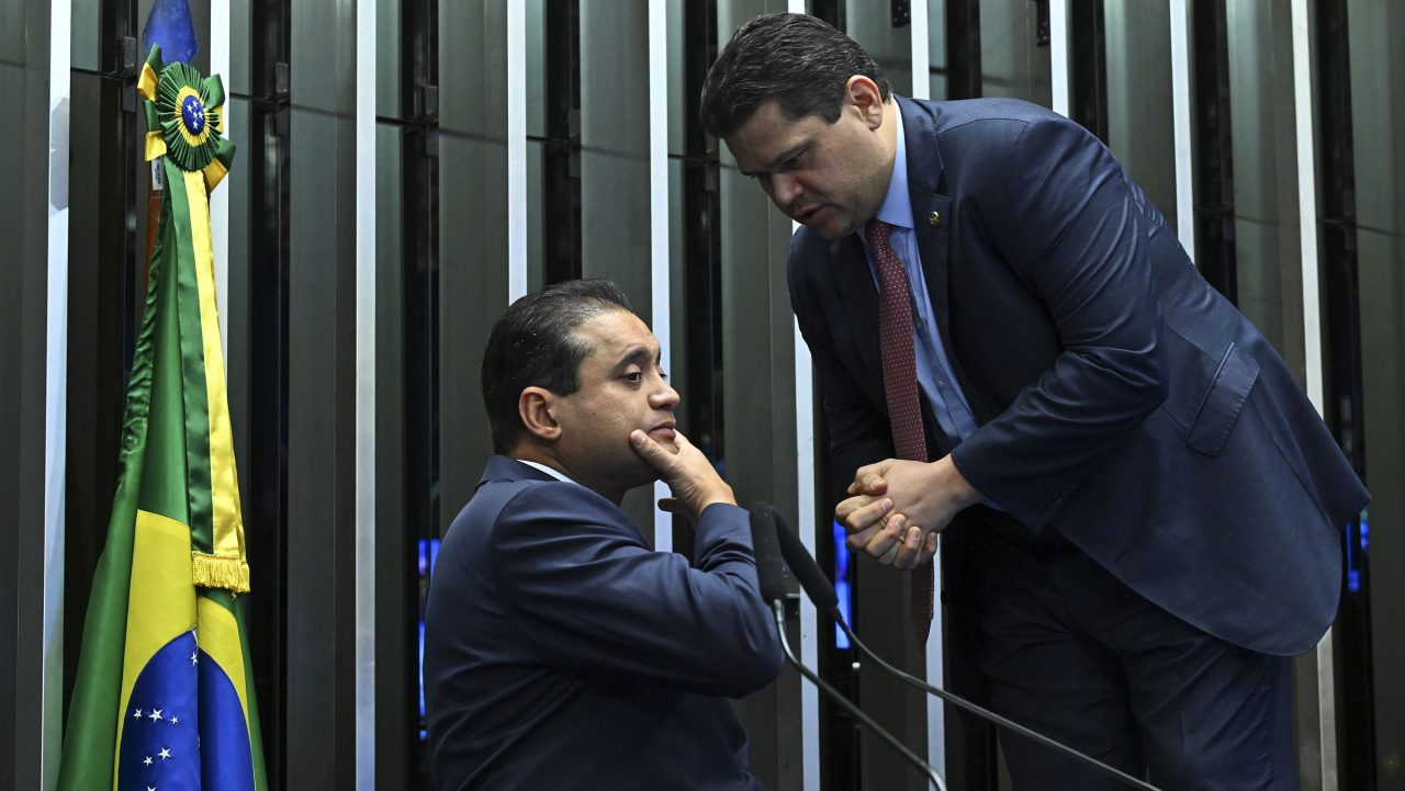 A participação do senador