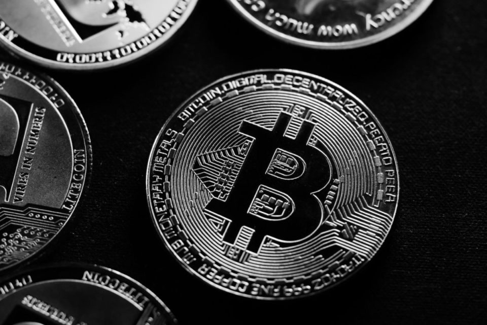 Bitcoin avança em clima de pré-feriado e no aguardo do Fed