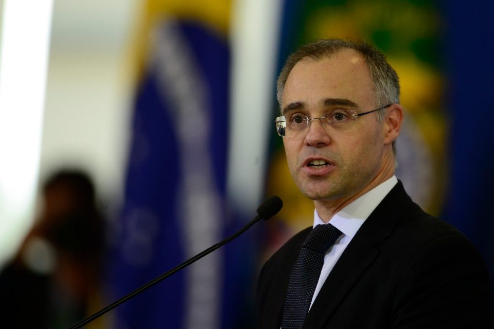 “Brasil perde a oportunidade de ter um grande Ministro do Supremo”, diz André Mendonça