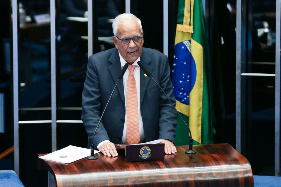 CCJ aprova proposta que limita uso de dinheiro vivo em espécie a fim de evitar práticas ilegais