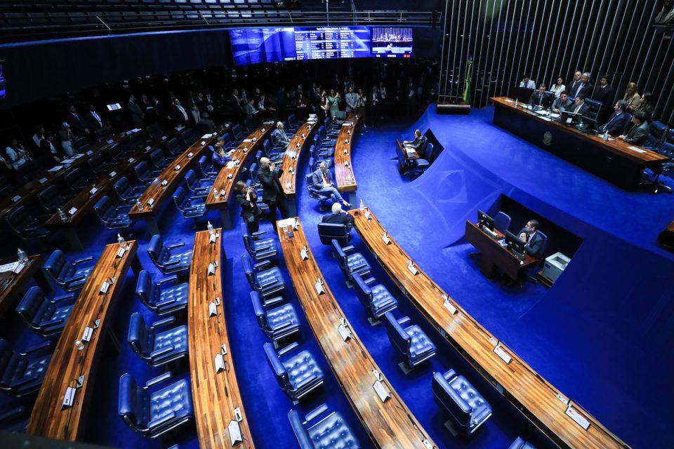 Senado envia recado ao STF: maioria reprova condução do julgamento do 8 de Janeiro