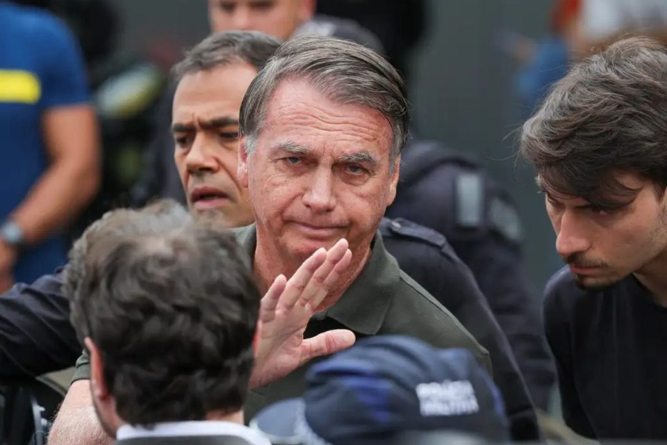 Prazo se encerra e Bolsonaro não recorre ao STF