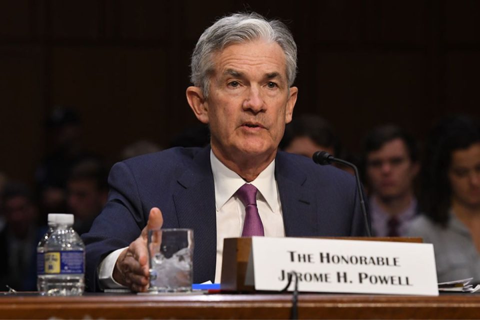 Saiba quem é Jerome Powell e por que ele virou alvo direto de Donald Trump