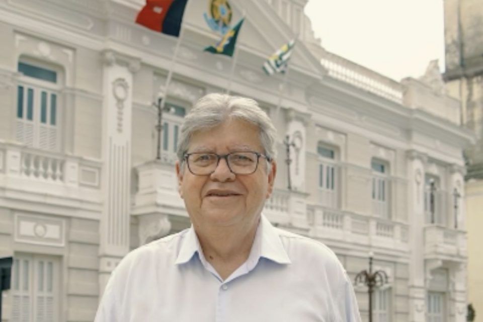 Saiba quem é João Azevêdo, candidato ao Senado pela Paraíba