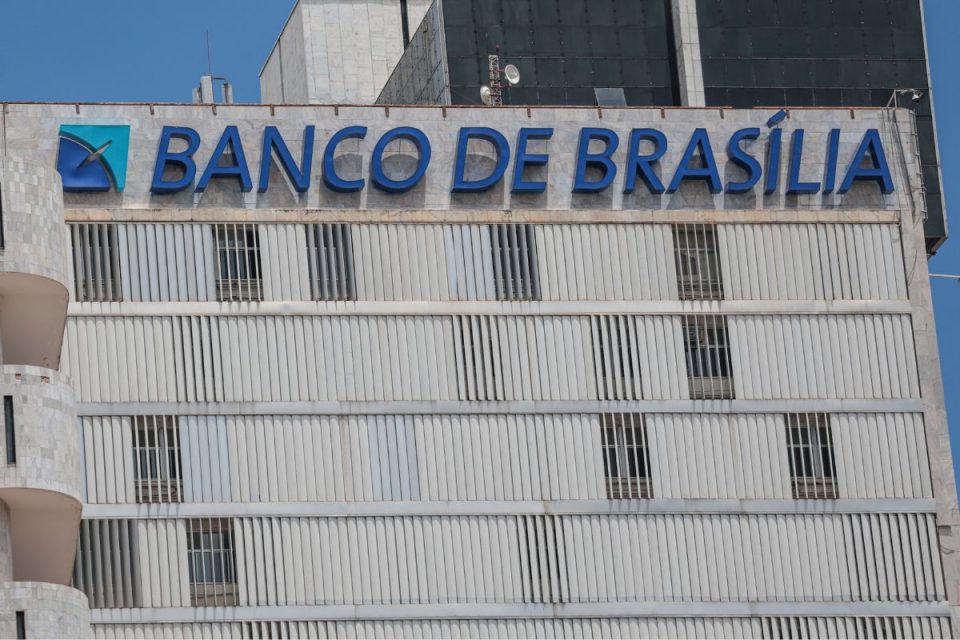 Caso Master: BRB se reúne com acionistas para definir empréstimo bilionário; entenda