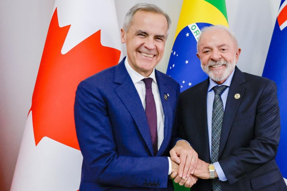 Lula discute Venezuela com Mark Carney e confirma visita do premiê do Canadá ao Brasil