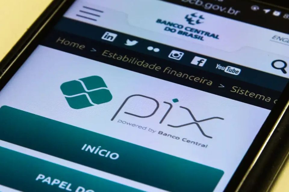 PIX completa 5 anos com expansão inédita e pressão por mais segurança