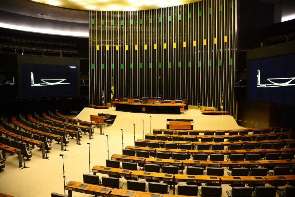 Projetos, PECs e MPs: o que ficará para depois do recesso do Congresso Nacional?