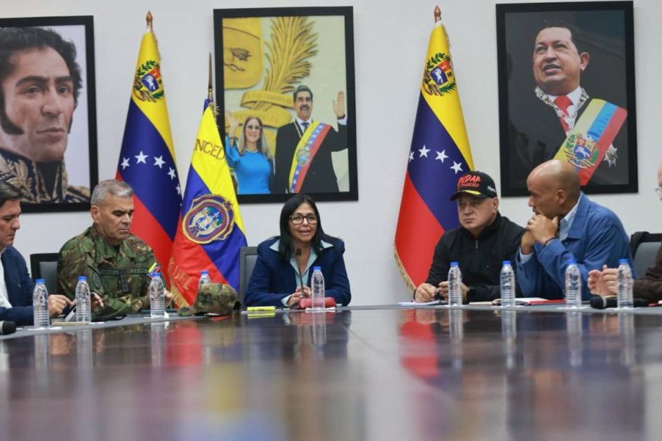 Delcy Rodriguez reestrutura segurança e economia depois de pacto petrolífero com Trump