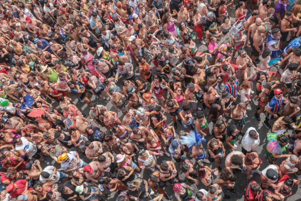 Estrangeiros devem deixar no Brasil cerca de US$ 185 milhões, durante o Carnaval de 2026