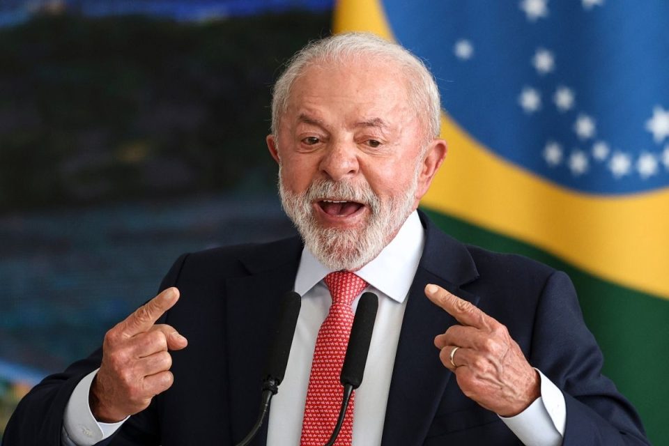 Quaest: 49% reprovam Lula e 47% aprovam